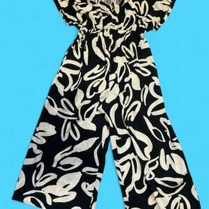 World market black white jumpsui
